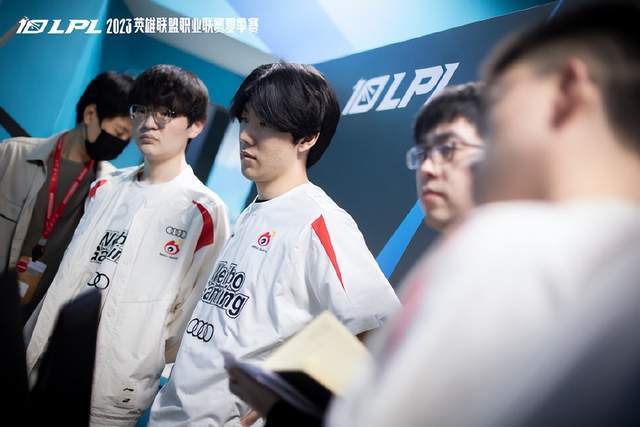 大黄蜂手办 大黄蜂手办