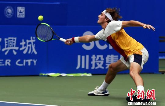 多名角色上 多名角色上